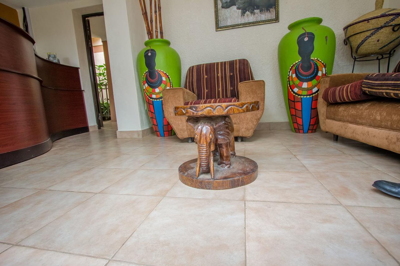 Tuzza Hotel Bushenyi Exterior foto